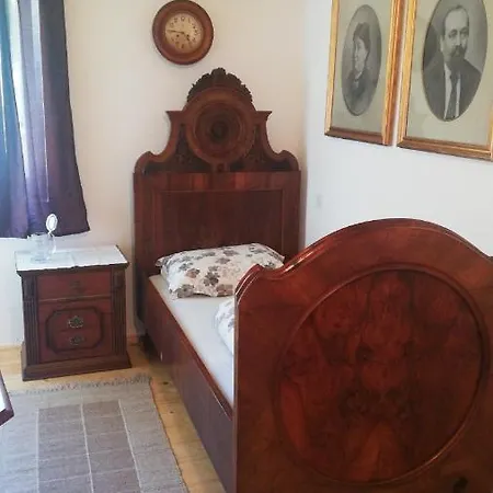 Gostel Koprivnik, Kocevje, Kocevski Rog